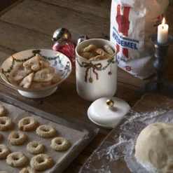 Royal Copenhagen Star Fluted Christmas Kannellinen Vuosipurkki -Keittiötarvike Kauppa 30680 01 05 26b966d4bb