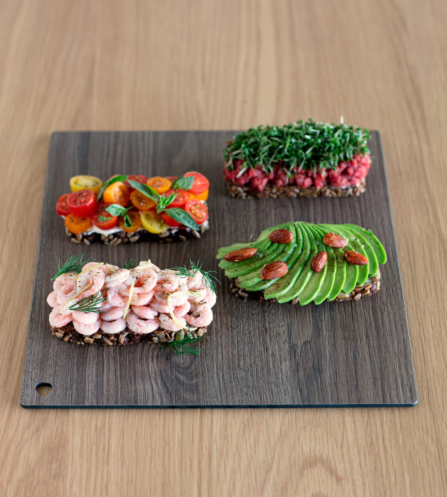 LIND DNA Cut & Serve Square Leikkuulauta, L 4 LIND DNA Cut & Serve Square Leikkuulauta, L - Image 2