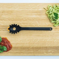 Fiskars Functional Form -pastakauha 29 Cm -Keittiötarvike Kauppa 35784 01 05 de5fe9bf12