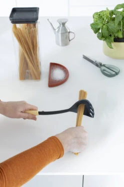 Brabantia TASTY+ Neliö Säilytyspurkki 2,5 L 5 Brabantia TASTY+ Neliö Säilytyspurkki 2,5 L -Keittiötarvike Kauppa 505717 01 5 EnvironmentImage ff343ce3e9