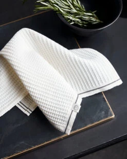 House Doctor Waffle Tiskirätti 30x30 Cm 2-pack 7 House Doctor Waffle Tiskirätti 30x30 Cm 2-pack -Keittiötarvike Kauppa 506978 01 3 EnvironmentImage e60ce05c6e