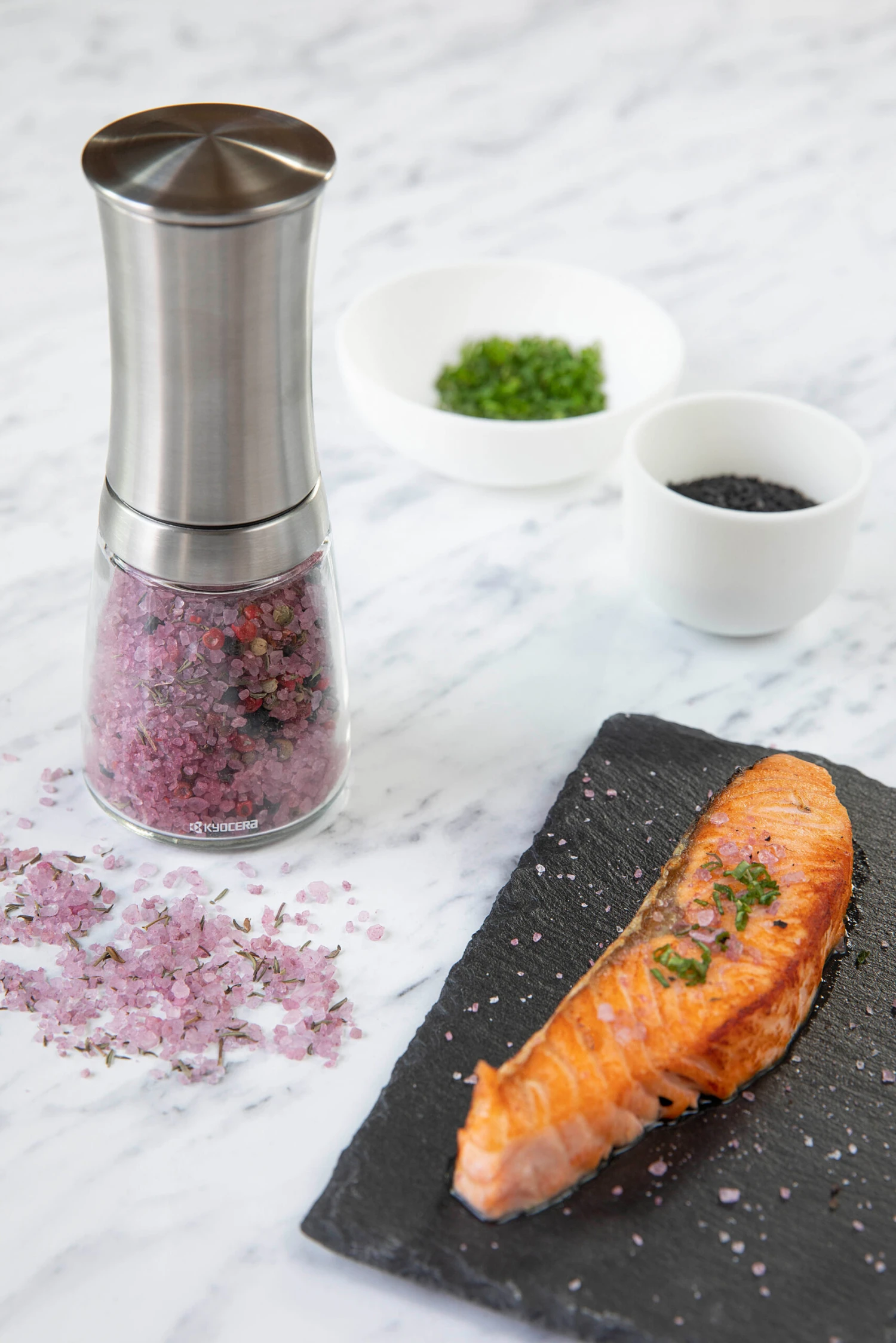 Kyocera Keraaminen Maustemylly Lasisäiliöllä 4 Kyocera Keraaminen Maustemylly Lasisäiliöllä - Image 2