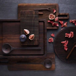 Muubs Yami Leikkuulauta, 30 X 49 Cm 11 Muubs Yami Leikkuulauta, 30 X 49 Cm -Keittiötarvike Kauppa 515822 01 5 EnvironmentImage 2045036709