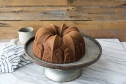 Nordic Ware Fleur De Lis Bundt -leivontavuoka -Keittiötarvike Kauppa 515963 01 6 EnvironmentImage c28c79999f