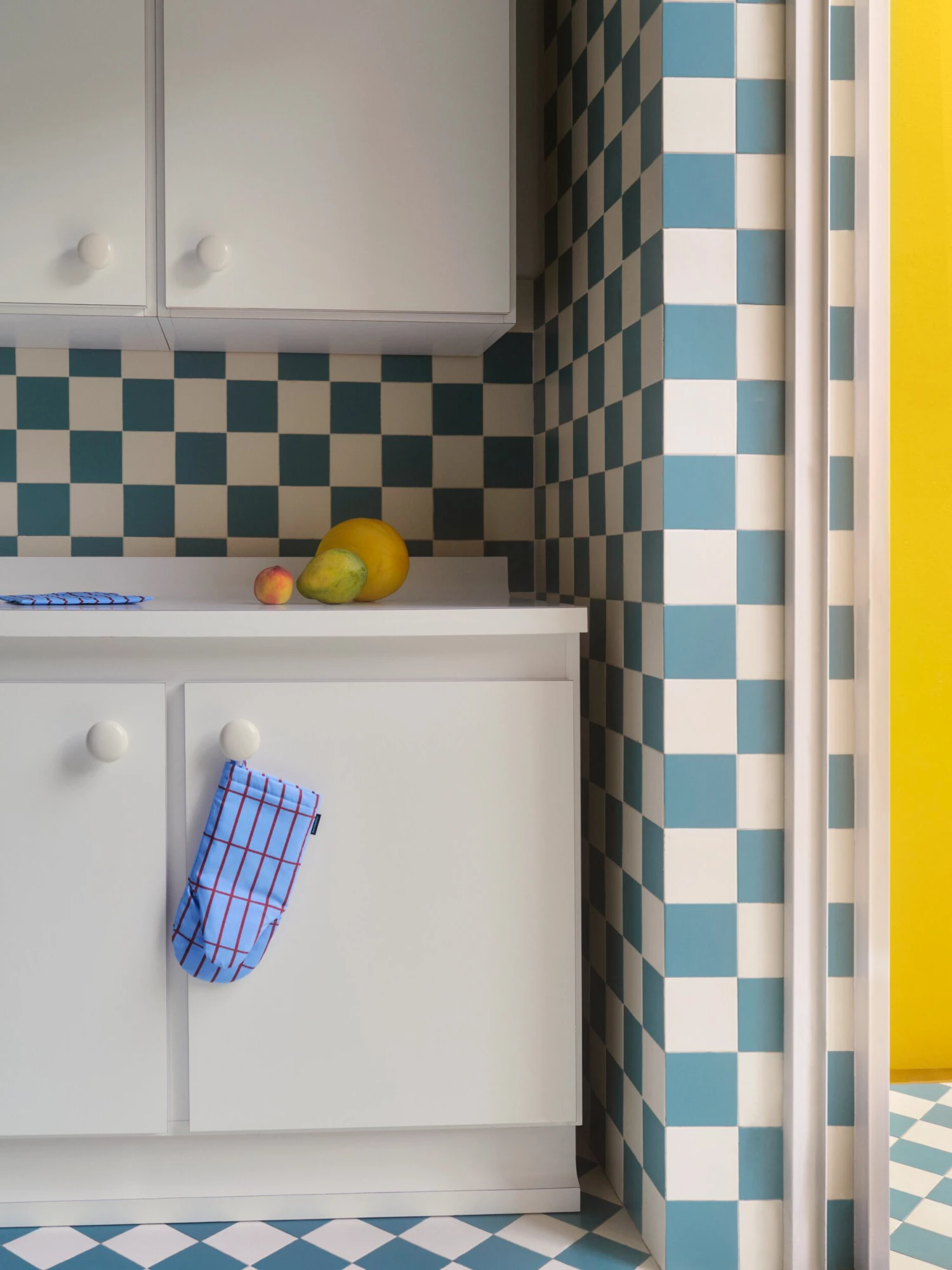 Marimekko Pieni Tiiliskivi -patakinnas 4 Marimekko Pieni Tiiliskivi -patakinnas - Image 2