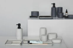 Serax Cose Säilytyspurkki Pyöreä Kannella Korkea Ø 7 Cm -Keittiötarvike Kauppa 570904 01 10 EnvironmentImage c222eb9334